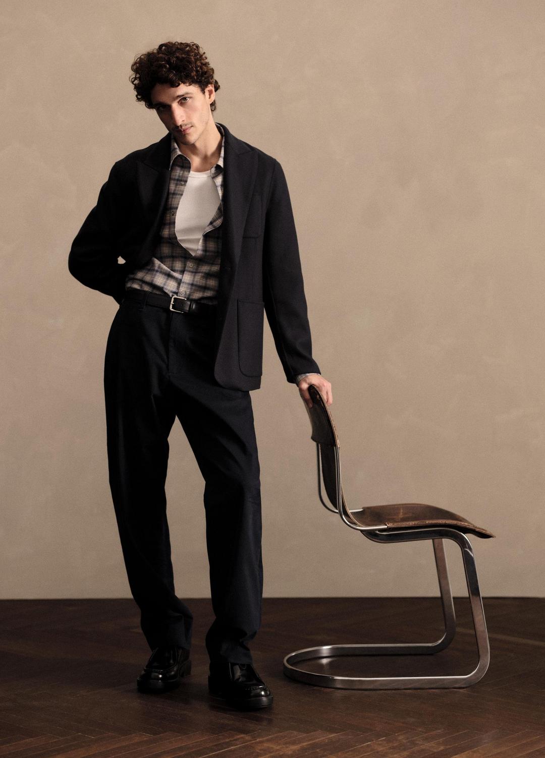 VINCE Men Louie Relaxed Stretch-Cotton Pant in Trousers